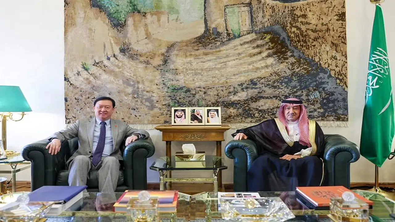 تعزيز التعاون بين القاهرة وبكين على طاولة نائب وزير الخارجية والسفير الصيني